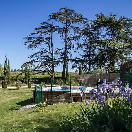 La Metairie Du Clos Saint Louis, 4 Pour 8 Personnes