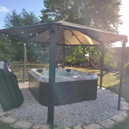 La Metairie Du Clos Saint Louis, 4 Pour 8 Personnes Prázdninový dům *