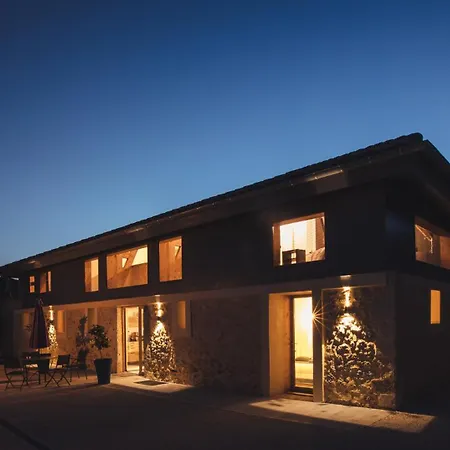 La Metairie Du Clos Saint Louis, 4 Pour 8 Personnes Semesterbostad Montréal